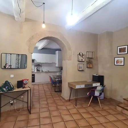Le Gaveau T3 Medieval Internet Wifi Gratuit Arenes Historiques Apartment *